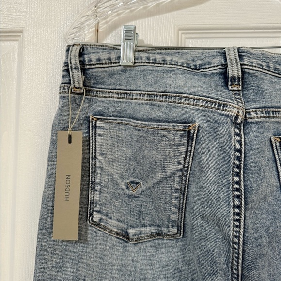 Hudson Women’s Barbara High Rise Bootcut Petite waist 34 Petite Medium Wash - Picture 6 of 13